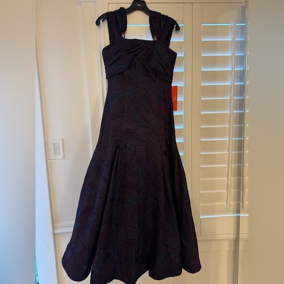 Monique Lhuillier Dresses & Skirts - ML jacquard Elegant midi Evening Dress